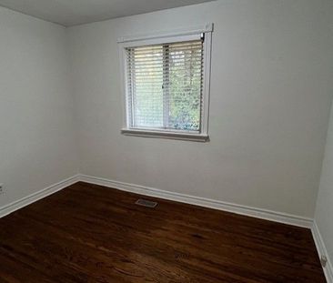 For Lease - 368 Bent Crescent Unit# Main, Richmond Hill, Ontario - Photo 6