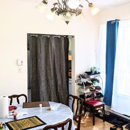 Grand 4 ½ à Sherbrooke 1050$/mois Disponible dès maintenant - Photo 3