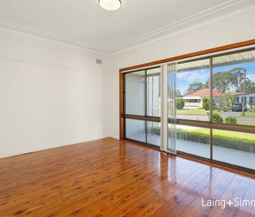 Large Family Home in Quiet Cul-De-Sac - Photo 1