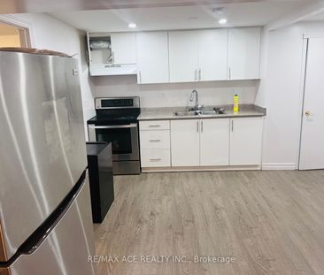 For Lease - 15 Sedgemount Drive Unit# Bsmt, Toronto, Ontario - Photo 2