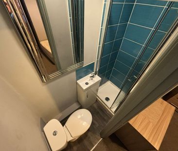 1 bed House Share - To Let - Photo 5