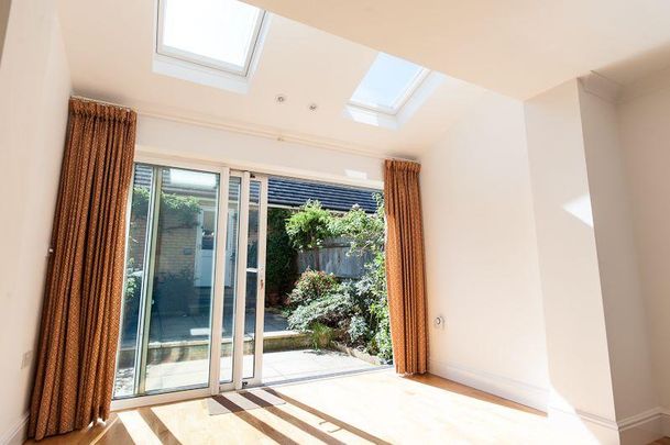 3 bedroom terraced house to rent - Photo 1