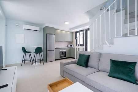 Alquiler de dúplex en Calle Braulio Moreno, 8 - Photo 2