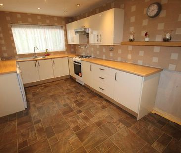 3 bedroom semi-detached house to rent - Photo 6