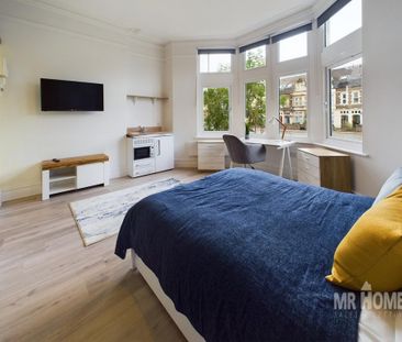 5 bedroom terraced house to rent - Photo 5
