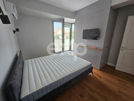 Unirii- Alongside Unirii Fountains, 2 camere -104mp - Photo 5