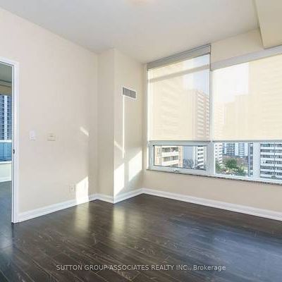 Beautiful Two Bedroom Unit With Parking Wellesley & Sherbourne - Photo 4