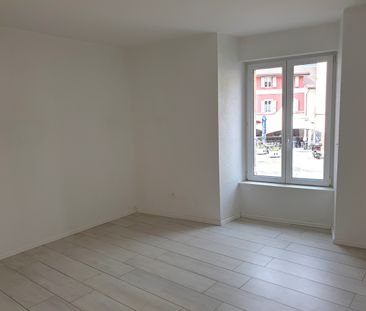 Grand appartement de 2 pièces au 1er étage avec ascenseur et entrée... - Photo 1