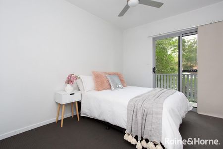 3/6 Carmody Road, St Lucia, QLD 4067 - Photo 3