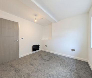 1 bedroom ground floor flat to rent - Photo 2