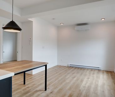 65, rue Michel-Robidoux #101, East-Angus - Photo 1