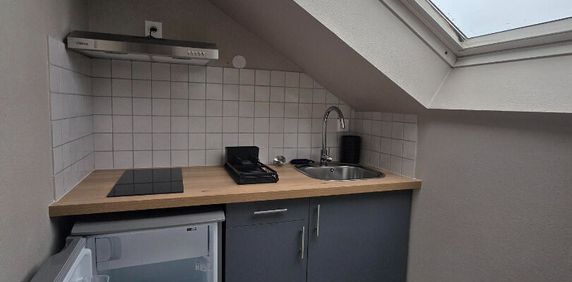 Location Appartement 1 pièce 14m² - Photo 2
