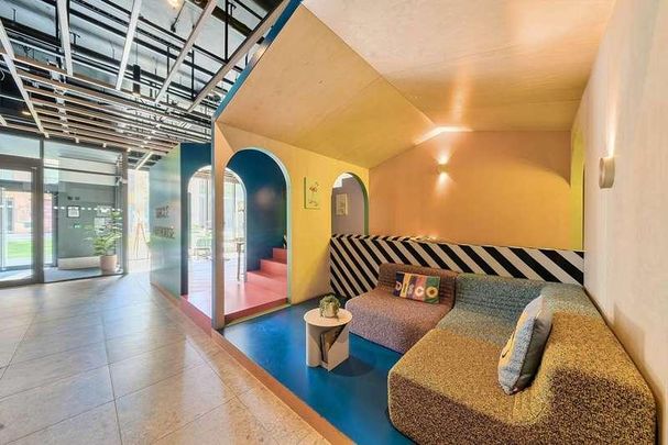 Uncle Colindale, Colindale, NW9 - Photo 1