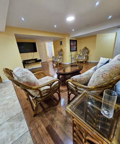 For Lease - 161 Devonsleigh Boulevard Unit# Lower, Richmond Hill, Ontario - Photo 5