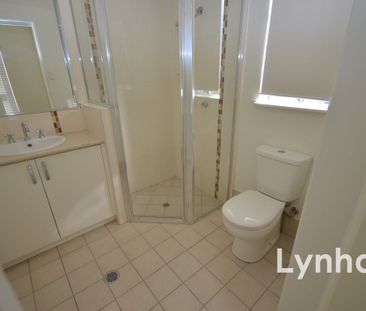 12 Rodeo Drive MOUNT LOUISA QLD 4814 - Photo 5