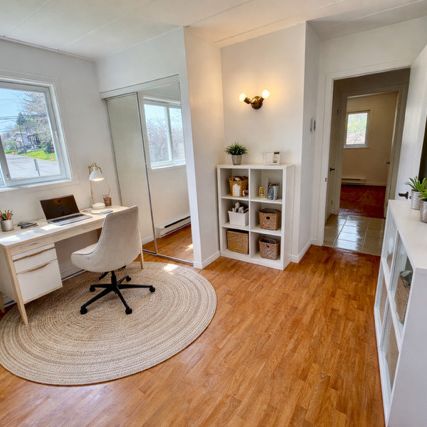 SUPERBE 4 1/2 RÉNOVÉ , GYM - A VOIR! - Photo 1