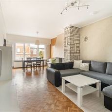 Verzorgd, licht appartement in centrum Wilrijk - Photo 1