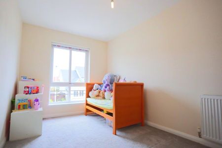 4 bedroom detached house to rent - Photo 5