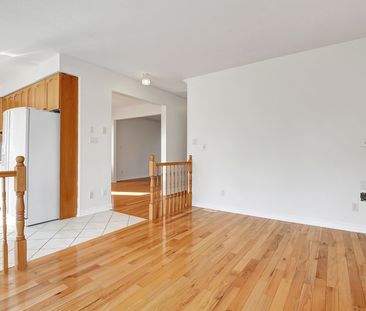 For Lease - 22 MOUNTAIN ASH Drive, Barrhaven, Ontario - Photo 4