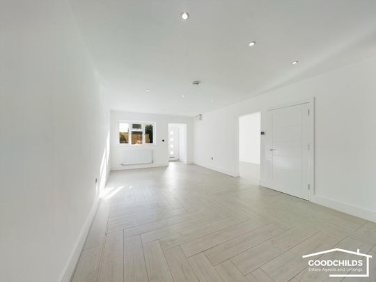 5 bedroom detached house to rent - Photo 1