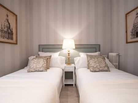 Excellent 2 Bedroom apartment for rent in Lista, Madrid - Photo 4