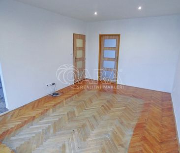 Pronájem bytu 2+1 55 m² - Photo 1