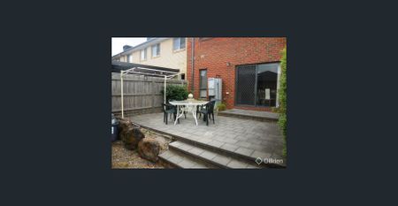 Beautiful 3 bedroom plus Study Home in Quiet Location. - Photo 4