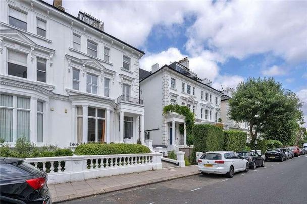 Belsize Park Gardens, London, NW3 - Photo 1