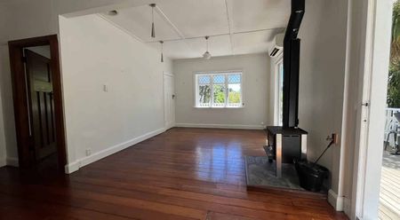 Two Bedrooms, Brooklyn - Photo 2