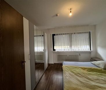 Schön geschnittene Etagenwohnung mit Balkon - Photo 2