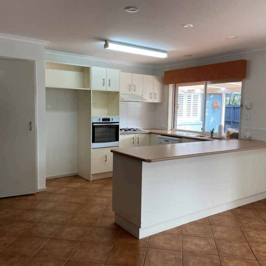 4 Pinewood Place Horsley - Photo 1