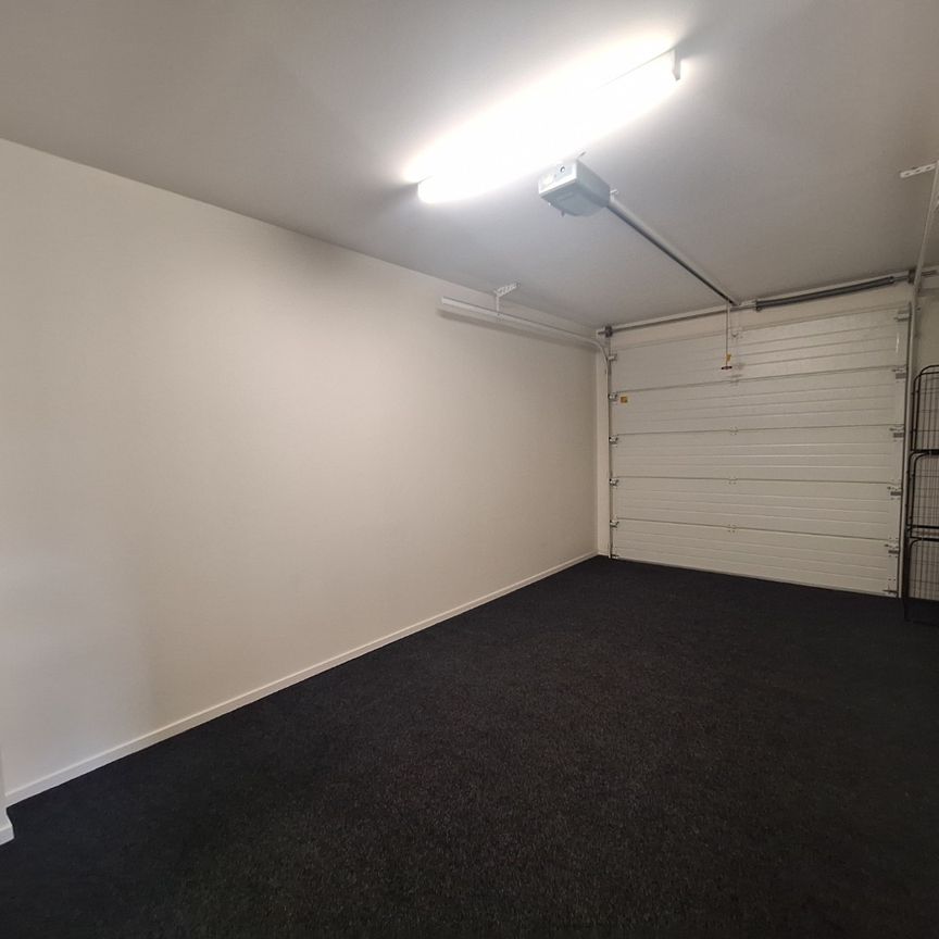 Modern Living - Photo 1