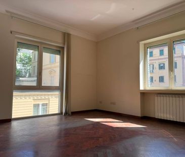 Appartamento via Giuseppe Martucci 35, Chiaia, Napoli - Photo 1