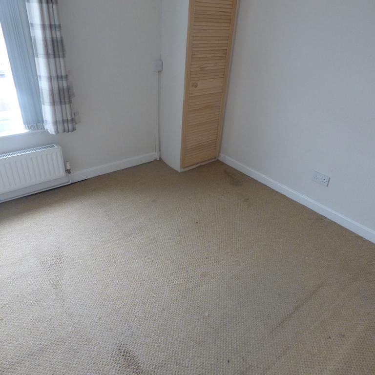 2 bedroom house to rent - Photo 1