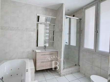 Tout savoir sur cet appartement dans le quartier Arts et Métiers, à Paris 3ème - Photo 5
