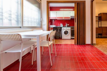 Carrer de Buenos Aires, Valencia, Valencian Community 46004 - Photo 4