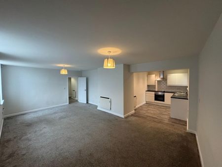 2 bedroom Flat To Let - Photo 5