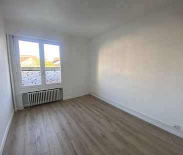 Appartement Corbeil Essonnes 3 pièce(s) 53.07 m2 - Photo 2