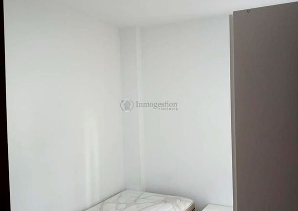 Se alquila en Buzanada apartamento de 2 dormitorios