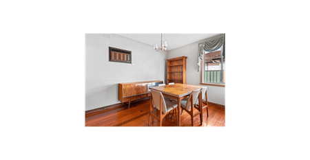 Charming Family Home in the Heart of Epping Central - Photo 3