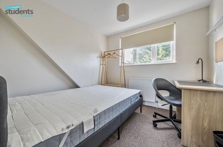 6 bedroom house to rent - Photo 3