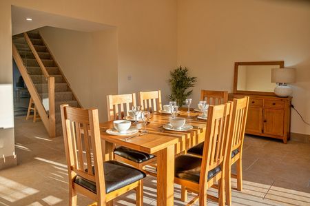 Cheltenham - Photo 5