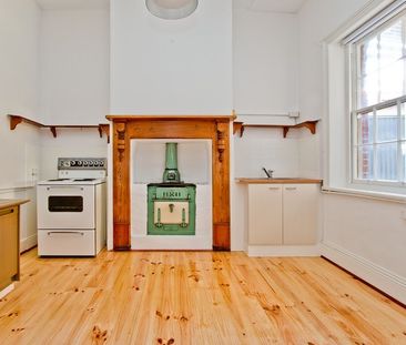 QUAINT MAINSONETTE - Photo 3