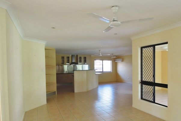 64 Honeyeater Circuit, Douglas - Photo 1