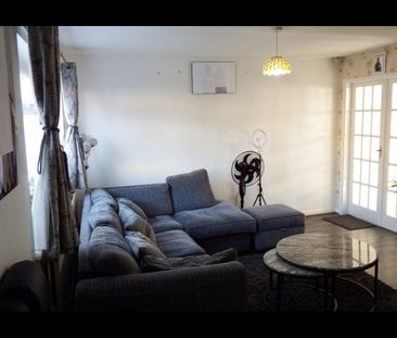 3 Bed Semi-Detached House, Blakesley Walk, LE4 - Photo 4