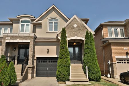 For Lease - 1267 Jezero Crescent, Oakville, Ontario - Photo 2