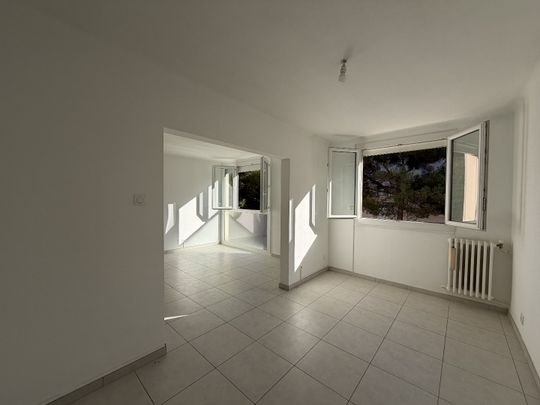 Location Appartement 4 pièces 63m² SETE 34200 - Photo 1