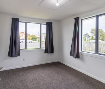 Renovated and ready to go on Bowmont! - Photo 2
