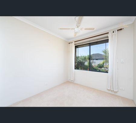 19 Estcourt Road, Redcliffe, WA 6104 - Photo 4