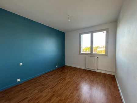 Location appartement 3 pièces, 60.00m², Château-Gontier-sur-Mayenne - Photo 2